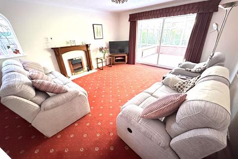 3 bedroom detached bungalow for sale - Mill Lane, Great Sutton