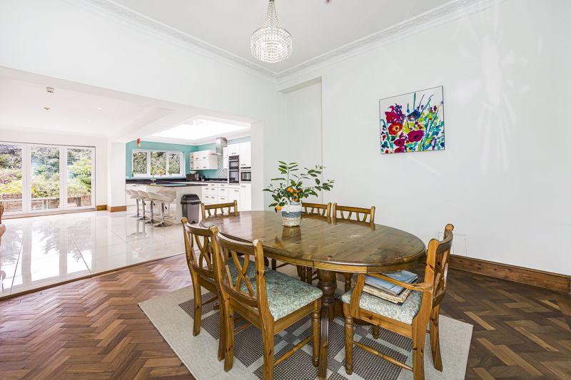 St. Johns Road, Sidcup, DA14 4HB 5 bed detached house £1,400,000