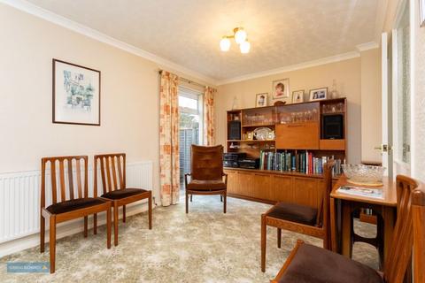 12 Rectory Road, Staplegrove, Taunton, TA2 6EL
