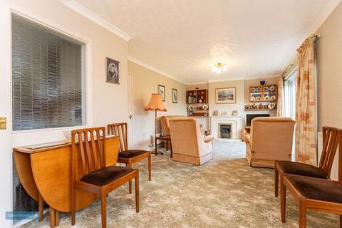 12 Rectory Road, Staplegrove, Taunton, TA2 6EL