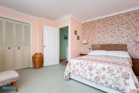 12 Rectory Road, Staplegrove, Taunton, TA2 6EL