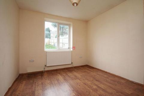 2 bedroom apartment for sale, Victoria Road, Chatham