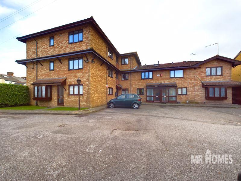 Clive Mews, Loftus Street, Canton Cardiff CF5 1HY 2 bed flat for sale