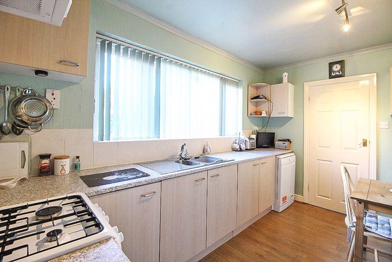 Dining kitchen