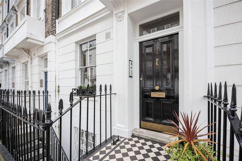 Moreton Place, London, UK, SW1V