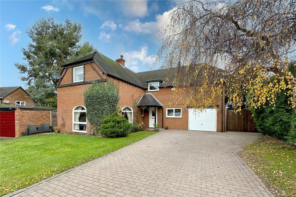Castle Close, Fillongley, Warwickshire, CV7 4 bed detached house for sale £675,000