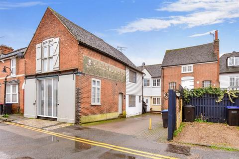 2 bedroom end of terrace house for sale, Tudor Road, Canterbury, Kent