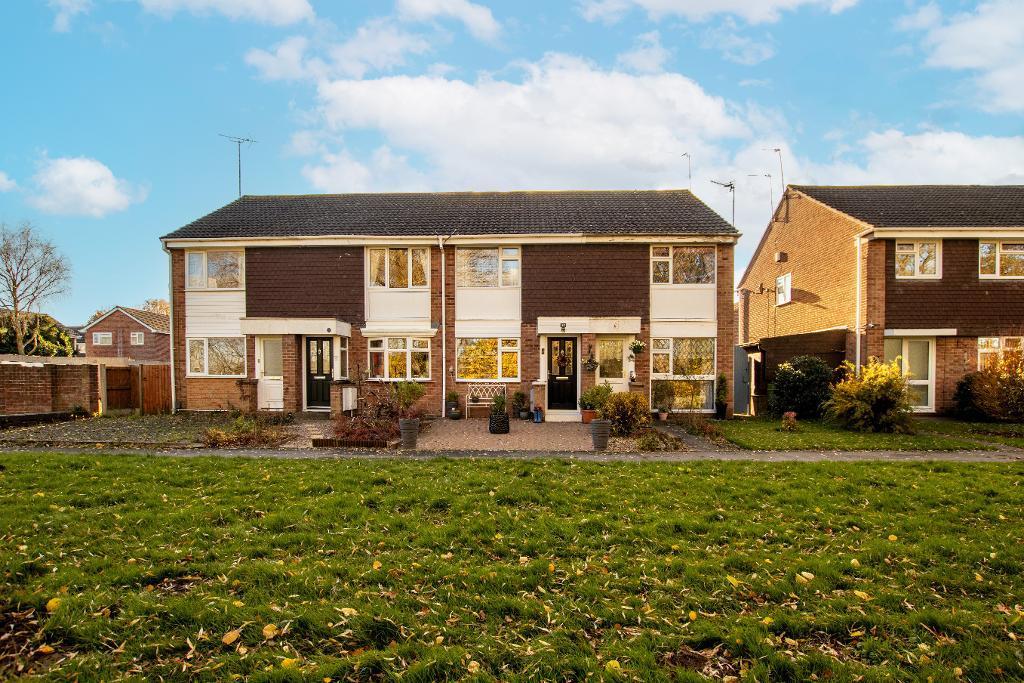 Field Avenue, Shepshed... 2 bed terraced house £185,000