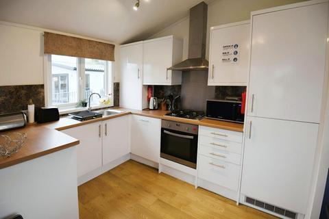 2 bedroom lodge for sale, Carnoustie Court, Tydd St Giles, Wisbech, Cambridgeshire, PE13 5NZ