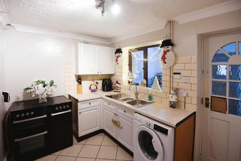 2 bedroom end of terrace house for sale, Payne Avenue, Wisbech, Cambs, PE13 3HF
