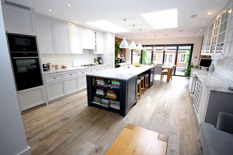 25 Avon Road, Greenford, UB6 9JA