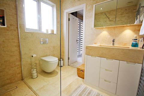 25 Avon Road, Greenford, UB6 9JA