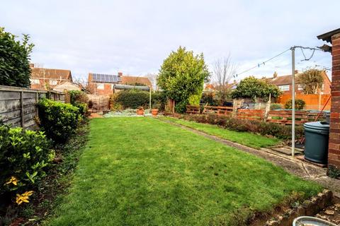 42 Chester Close, Bletchley, Milton Keynes, MK3 5JY