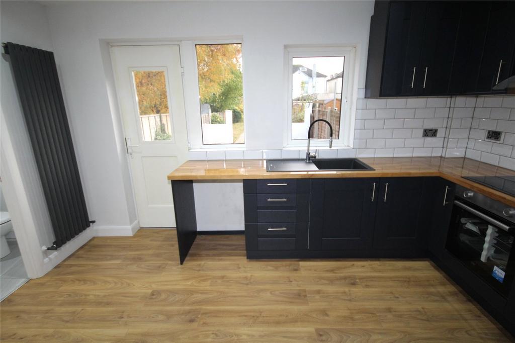 Lovel Avenue, Welling, Kent, DA16 3 bed terraced house for sale £400,000