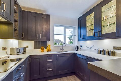 2 bedroom apartment for sale, Waterford Gardens, Highcliffe, Christchurch, Dorset, BH23