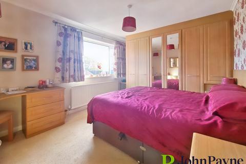 3 bedroom detached house for sale - Wade Avenue, Styvechale Grange, Coventry, CV3