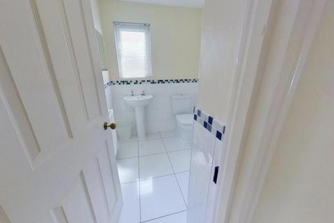6 bedroom semi-detached house to rent, *£115 pppw excluding bills* 66 Cycle Road, Lenton, Nottingham