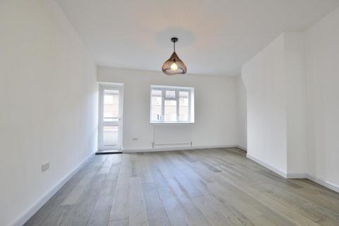 1 bedroom flat for sale, Longbridge Road, Dagenham