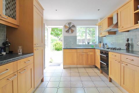4 Bramley Close, Shefford, SG17 5BZ