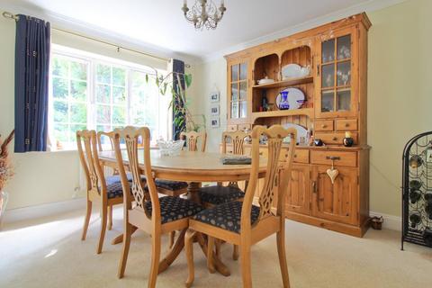4 Bramley Close, Shefford, SG17 5BZ