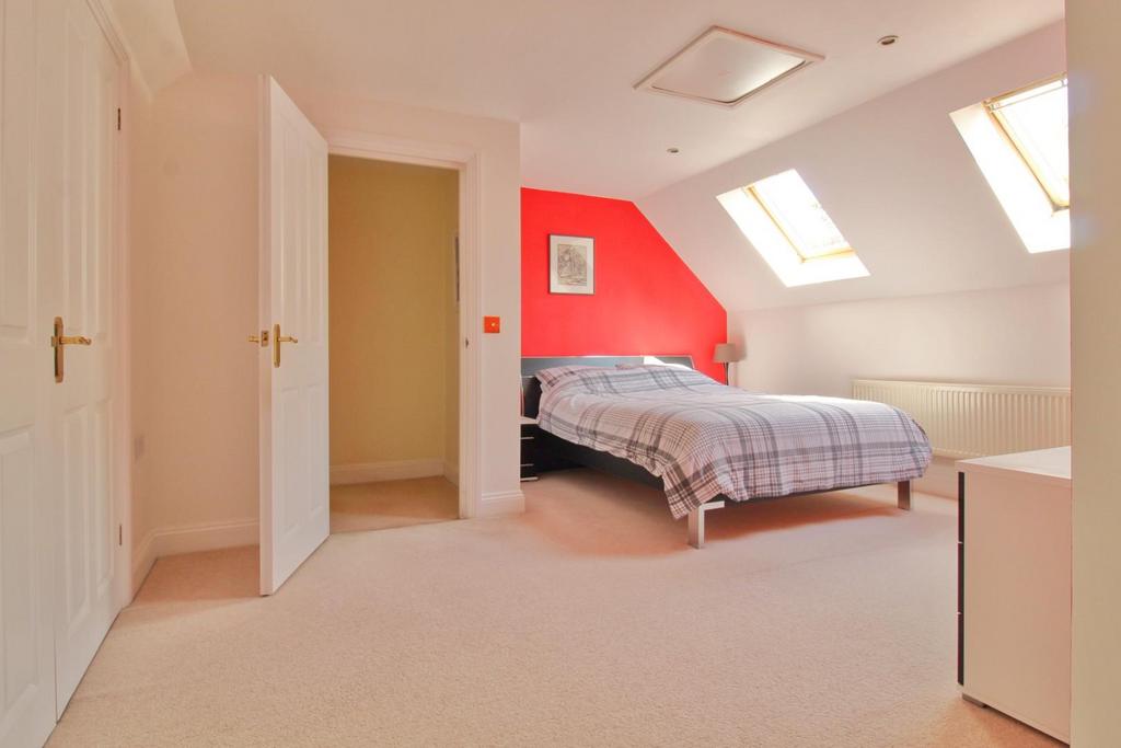 Bed 1 a EH.jpg