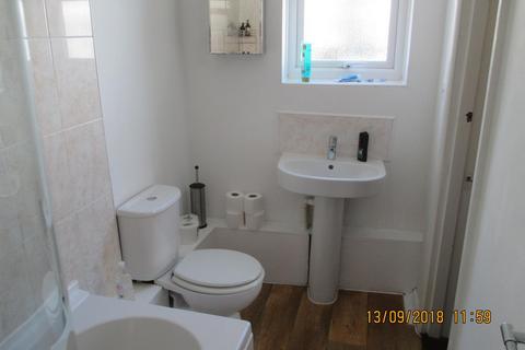 2 bedroom apartment to rent - St Edwards Road, Southsea