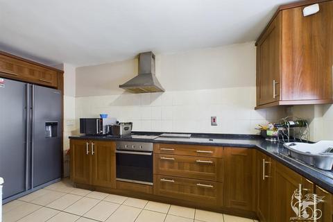 2 bedroom terraced house for sale, Pageant Close, Tilbury