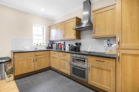 2 bedroom flat for sale, Blackwell Close, London