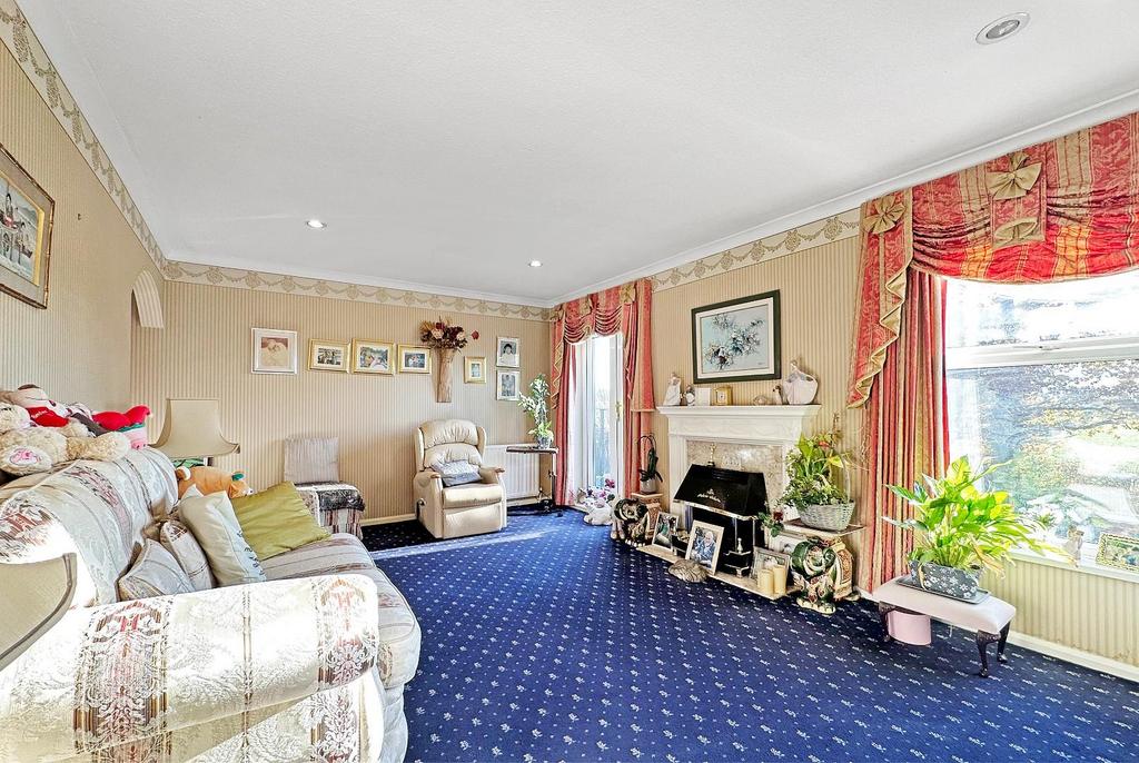 Oakwood Court, Bowdon 4 bed townhouse for sale £580,000