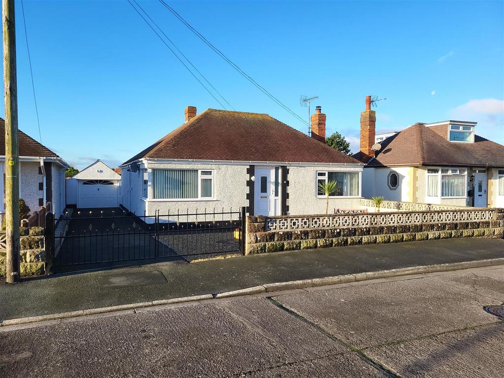 Methven Drive, Prestatyn 2 bed detached bungalow for sale £230,000