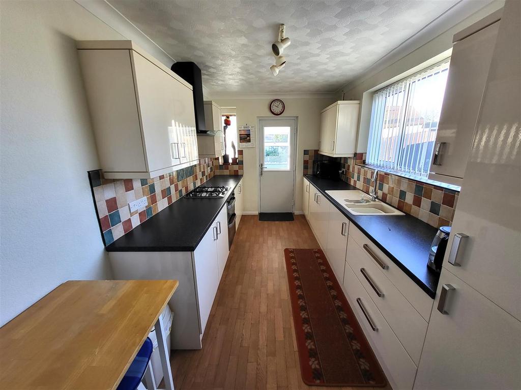 Methven Drive, Prestatyn 2 bed detached bungalow for sale £230,000