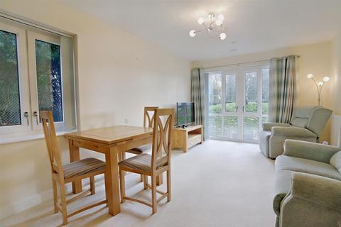 1 bedroom apartment for sale - Llys Isan, Ilex Close, Llanishen, Cardiff, CF14 5DZ