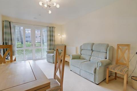 1 bedroom apartment for sale - Llys Isan, Ilex Close, Llanishen, Cardiff, CF14 5DZ