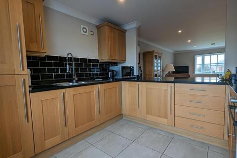 3 bedroom duplex for sale, Queens Manor, Lytham St Annes