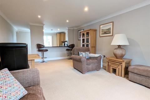 3 bedroom duplex for sale, Queens Manor, Lytham St Annes