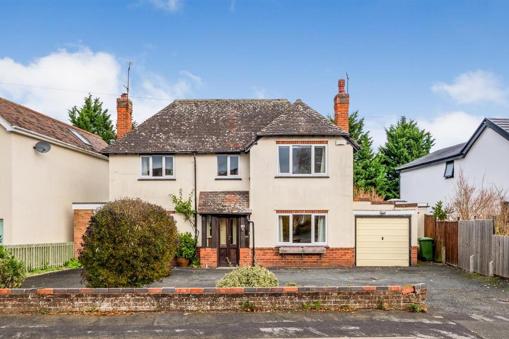 Loxley Road, StratfordUponAvon 4 bed detached house for sale £850,000