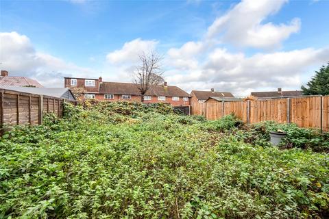 190 Hook Road, Epsom, KT19 8UB