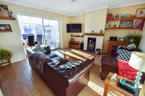 76 Binland Grove, Chatham, ME5 9UT