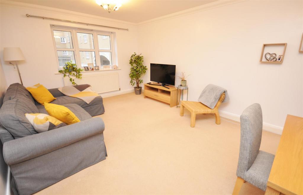 Callao Quay, Sovereign Harbour North, Eastbourne 2 bed flat £1,000