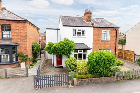 30 School Road, East Molesey, KT8 0DN