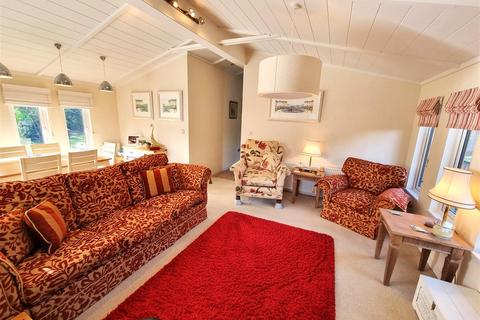 2 bedroom chalet for sale, Willow Bay Holiday Park, Whitstone
