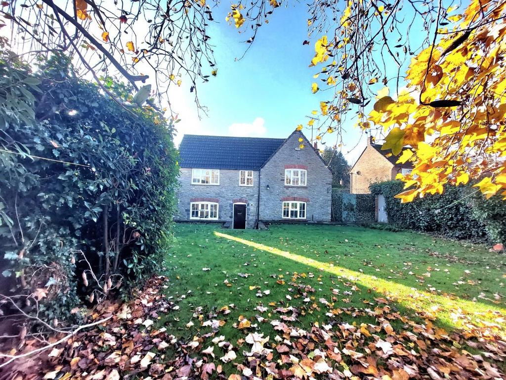Church Lane, Great Doddington, Northamptonshire NN29 4 bed cottage for