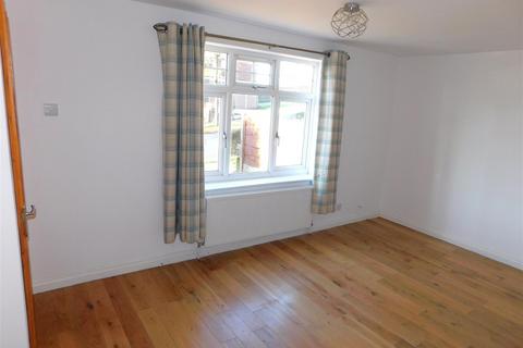 2 bedroom semi-detached house for sale, Rosary Road, Oldham
