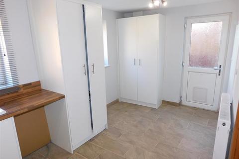 21 Rosary Road, Oldham, OL8 2SP