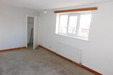 21 Rosary Road, Oldham, OL8 2SP