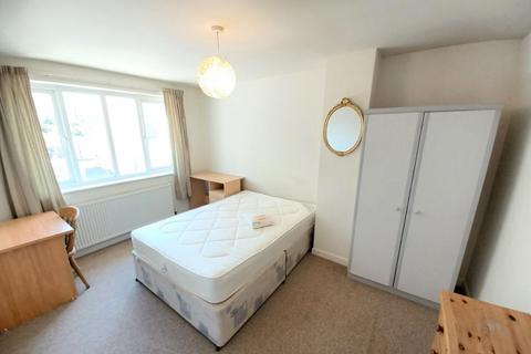 4 bedroom house to rent - Portland Terrace