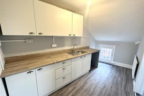 1 bedroom flat for sale, Kingsland Crescent, Barry