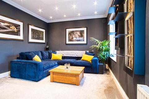 2 bedroom apartment to rent - Western Terrace, The Park, Nottingham