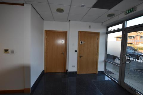 Office to rent, Lewis Court, Grove Park, Leicester, LE19 1SD