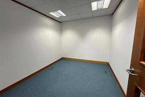 Office to rent, Lewis Court, Grove Park, Leicester, LE19 1SD